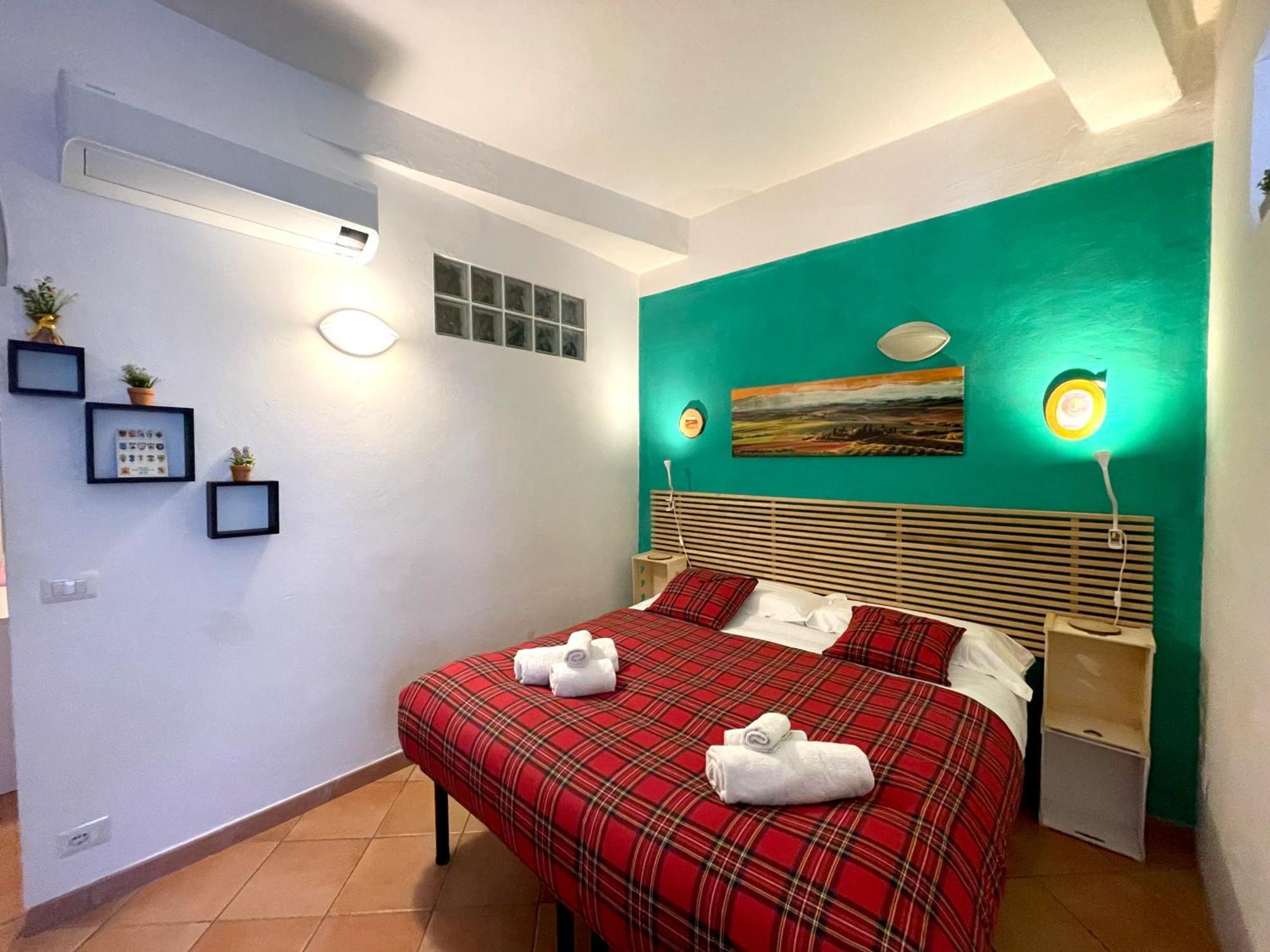 Appartamento Pispini 108 In Centro Vicino Piazza Del Campo Siena Esterno foto